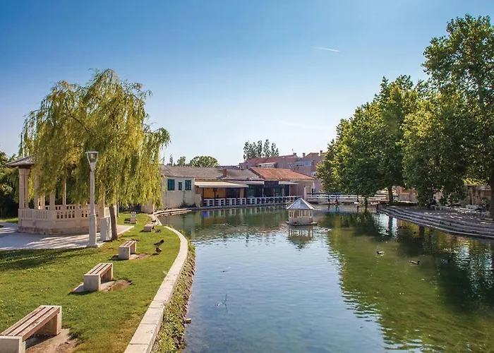 3 Bedroom In Solin *